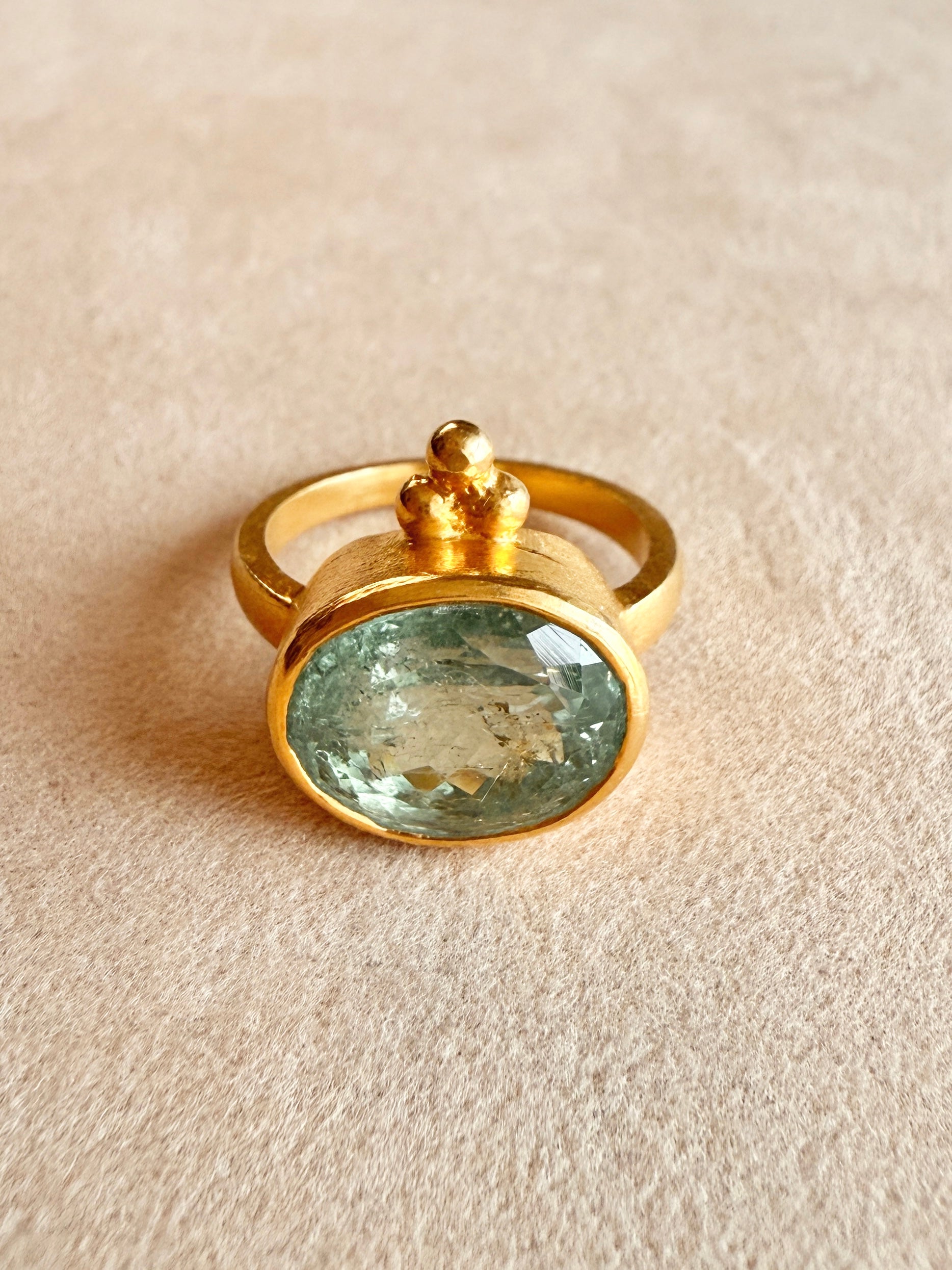 Pahi AMULET