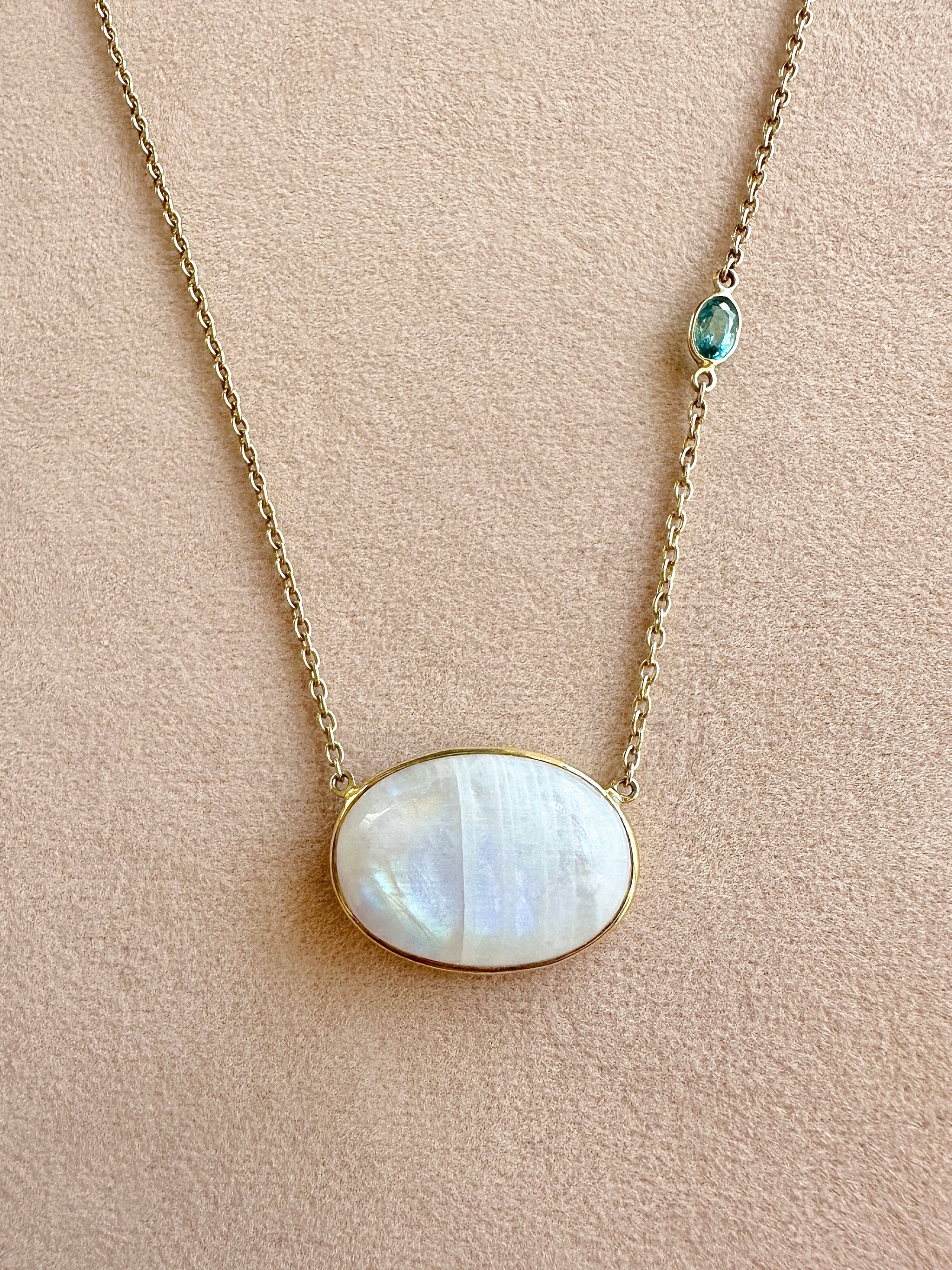 パヒアミュレットPahi Amulet ムーンストーンネックレス パヒアミュレットPahi Amulet ムーンストーンネックレス