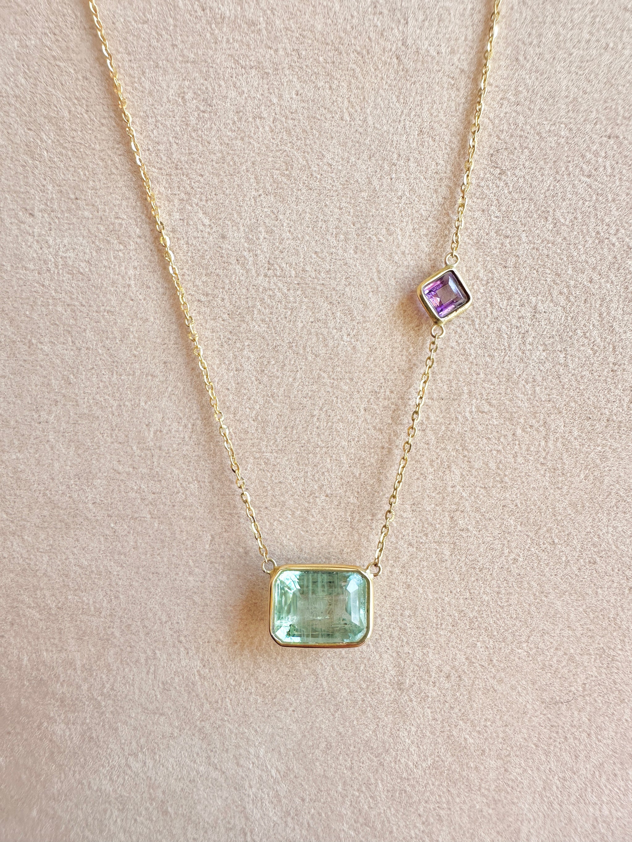 pahi amulet パピアムレット人気型ネックレスエメラルド石