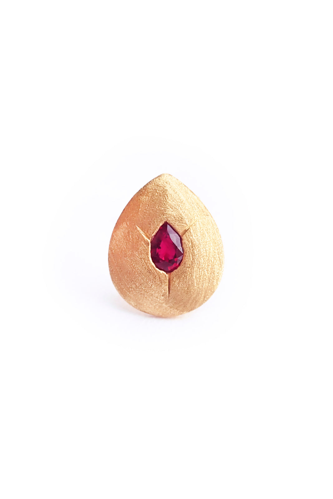 Pierce – Pahi AMULET